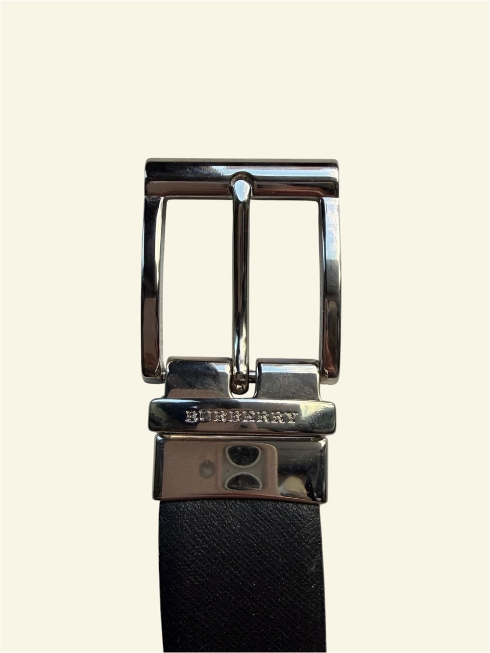 Burberry Reversible Black Saffiano Leather Belt NWT Italy Silver Buckle 105/42 - Picture 4 of 7